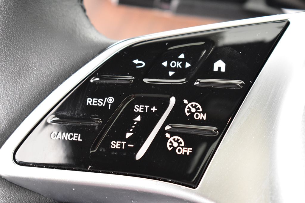 Thumbnail: 2025 Mercedes-Benz C-Class - 23