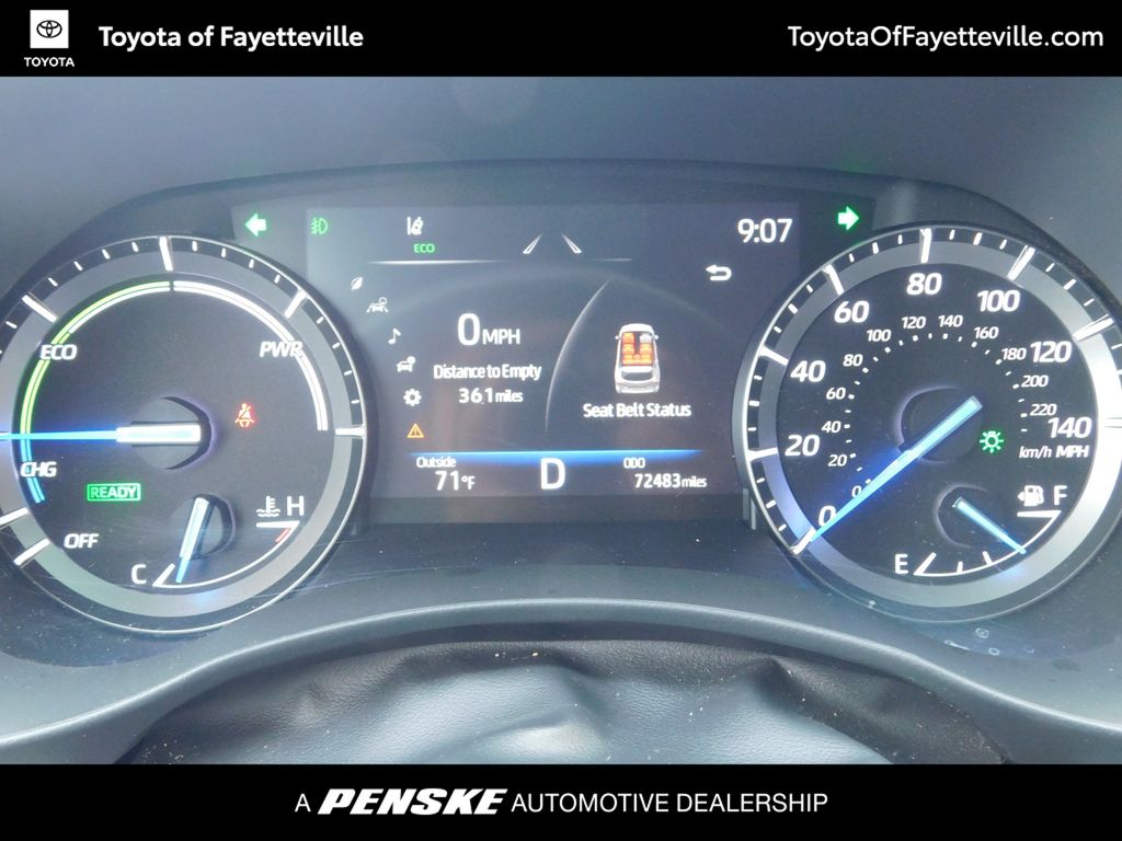Thumbnail: 2021 Toyota Highlander - 14