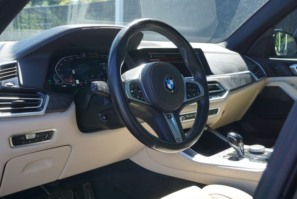 Thumbnail: 2022 BMW X5 - 10