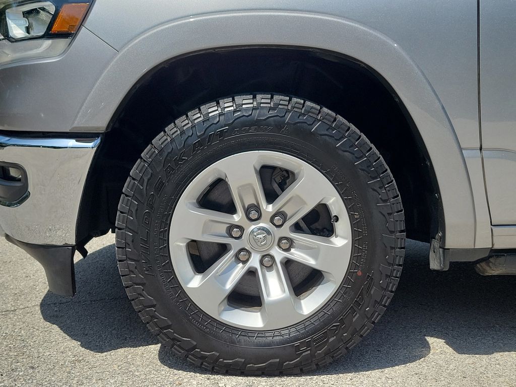2019 RAM Ram 1500 Pickup Laramie - Photo 6
