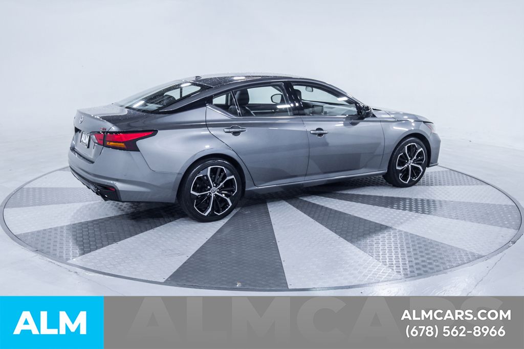 Used 2025 Gray Nissan 2.5 SR image 15