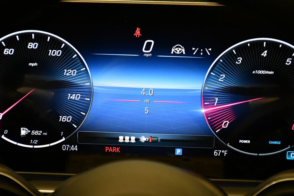 Thumbnail: 2026 Mercedes-Benz GLE - 25