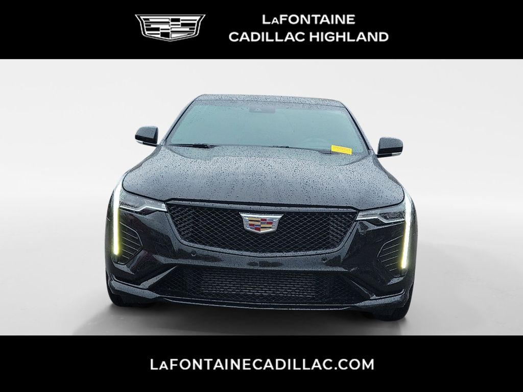 2022 Cadillac CT4 V-Series 2