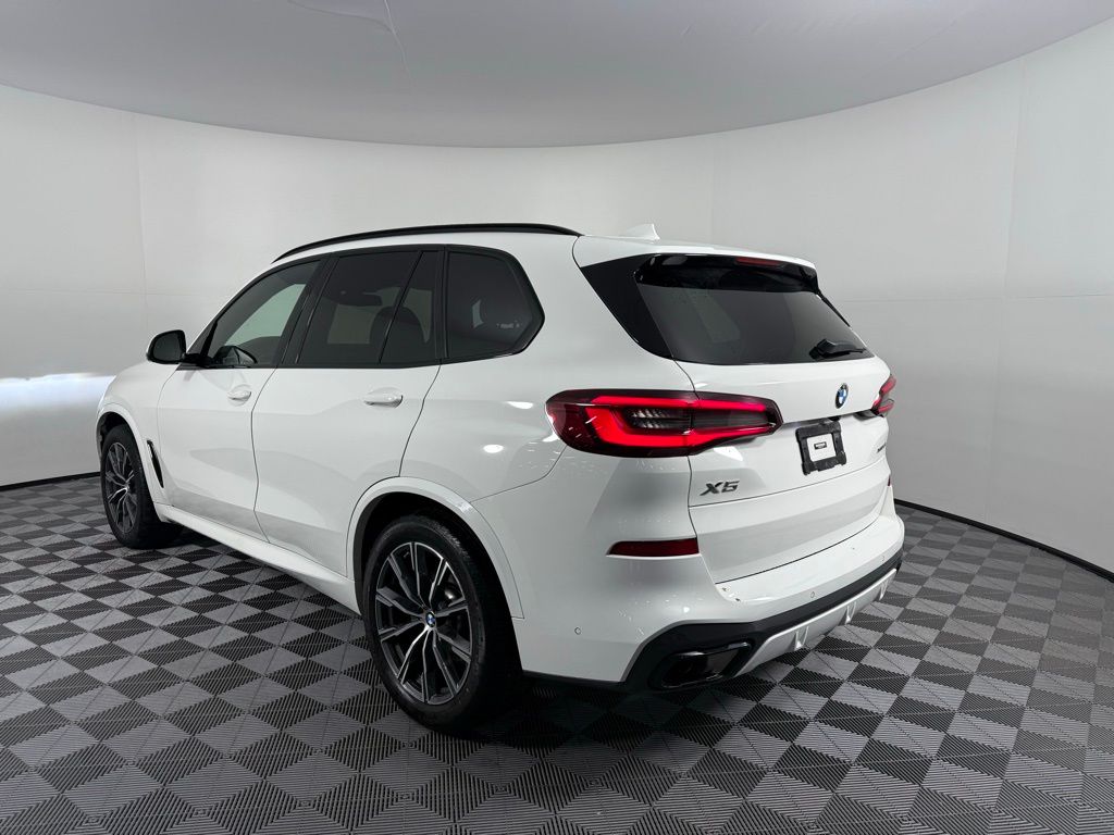 Thumbnail: 2023 BMW X5 - 7