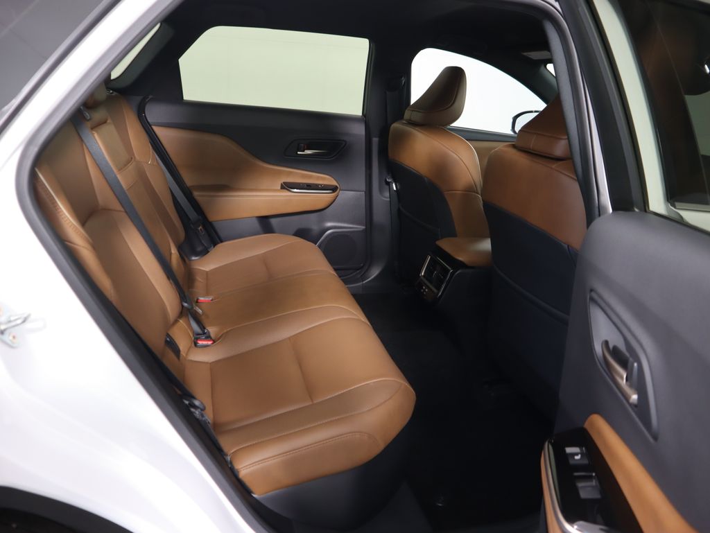 Thumbnail: 2025 Toyota Crown Signia - 23