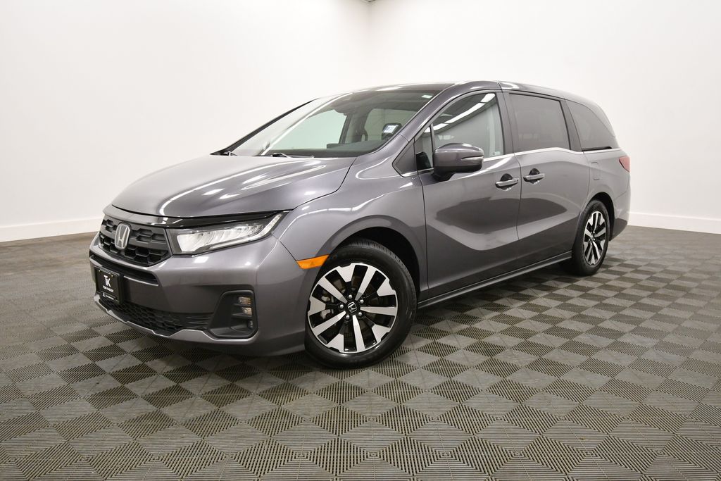 Used 2025 Honda Odyssey Van