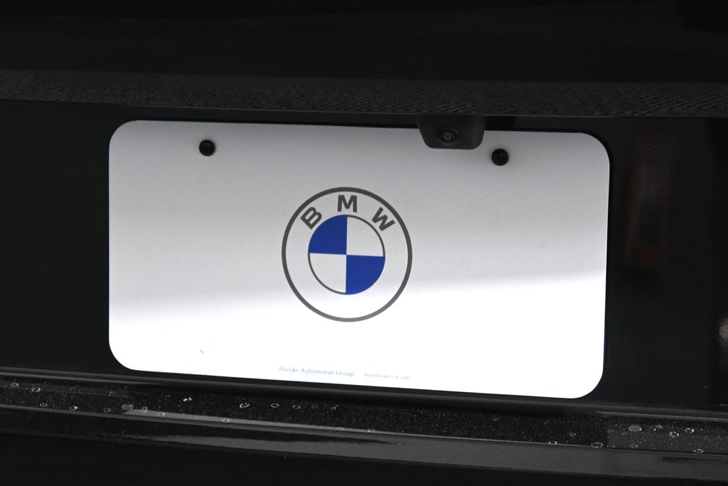 Thumbnail: 2026 BMW X6 - 14