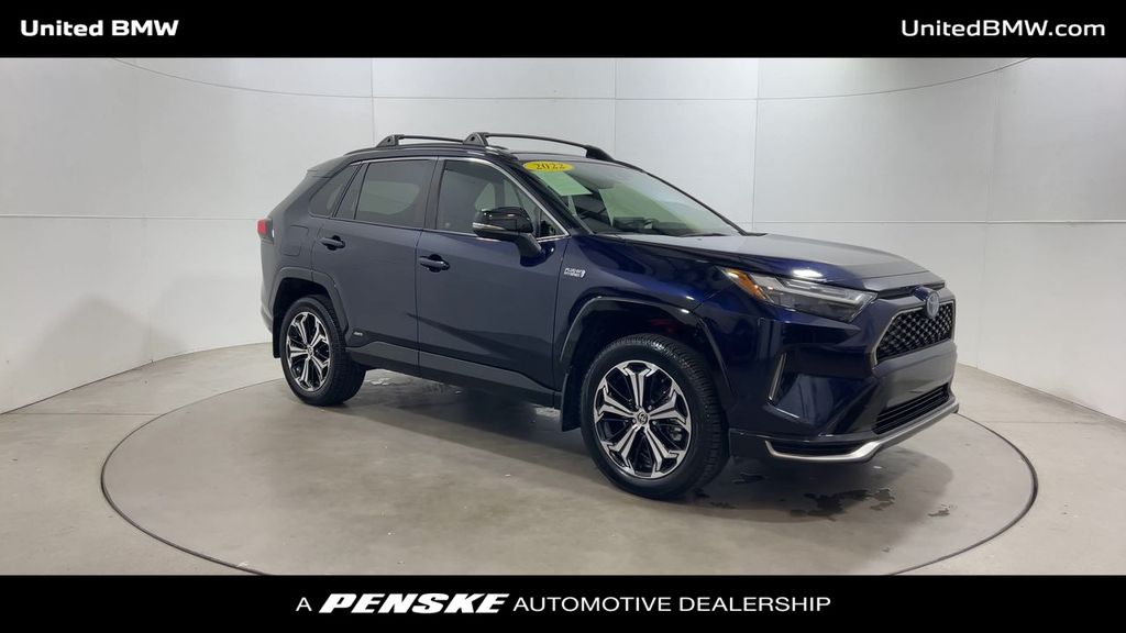 Thumbnail: 2022 Toyota RAV4 - 2