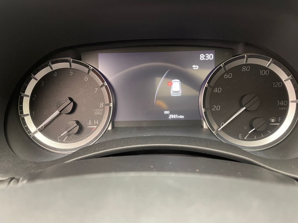 2024 Toyota Highlander XLE 24