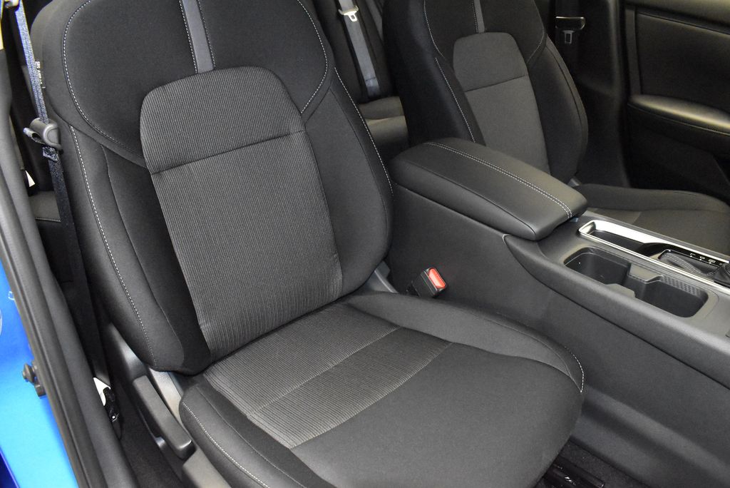 Thumbnail: 2025 Nissan Sentra - 24