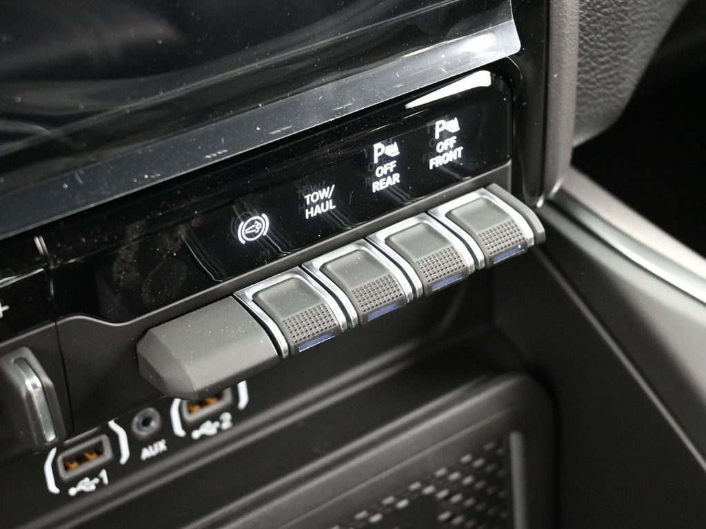 New 2026 Bright White Clearcoat Ram Laramie image 24