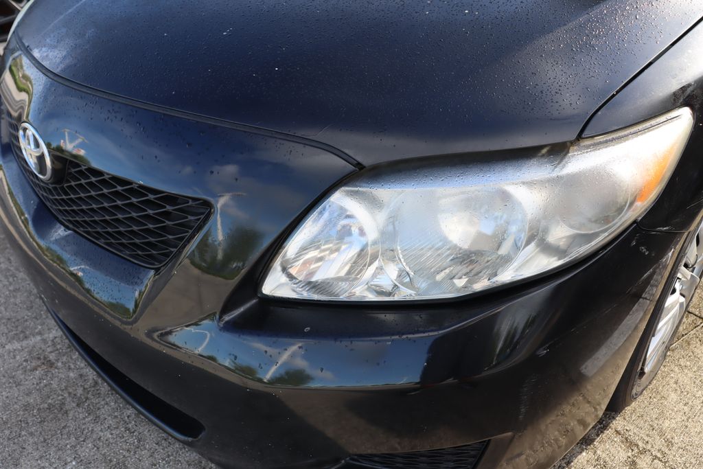 Thumbnail: 2010 Toyota Corolla - 3