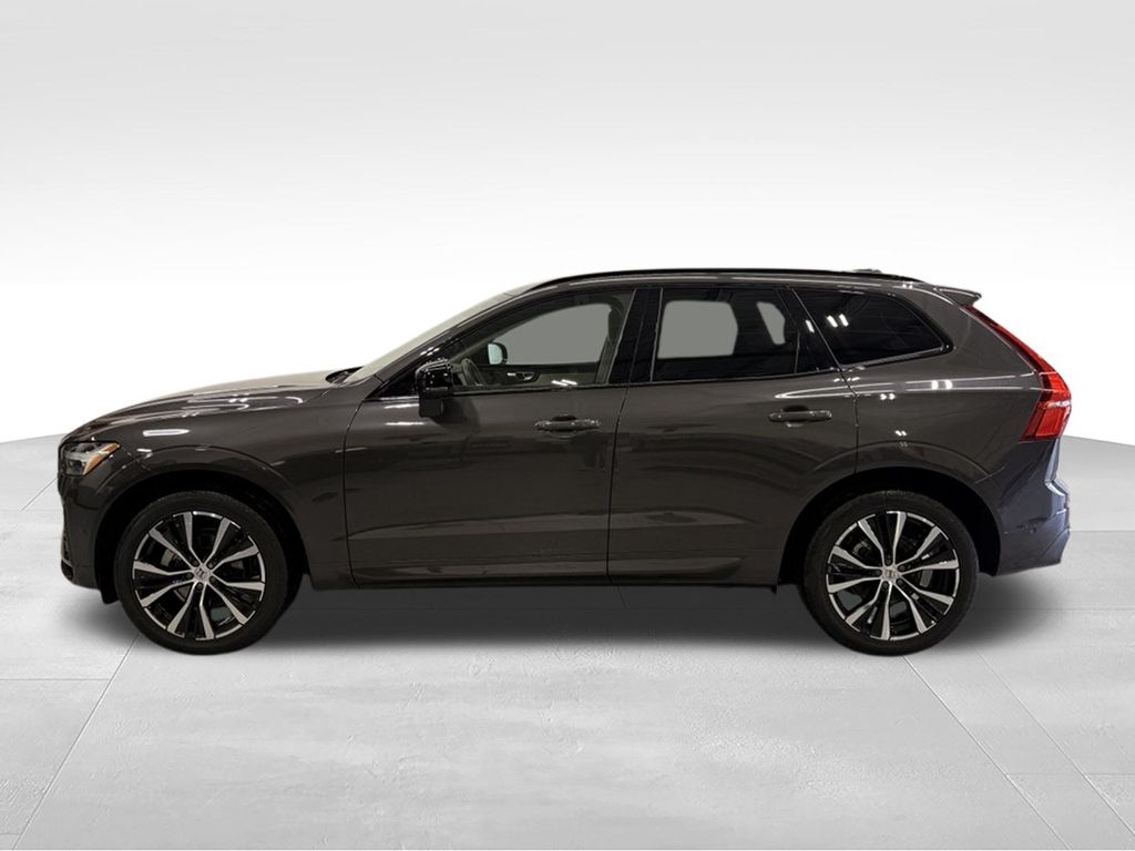 Thumbnail: 2023 Volvo XC60 - 2