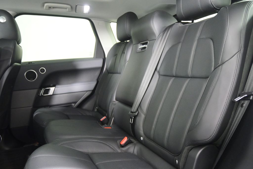 Thumbnail: 2015 Land Rover Range Rover Sport - 15