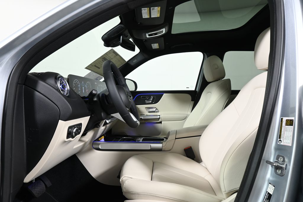Thumbnail: 2026 Mercedes-Benz GLB - 3