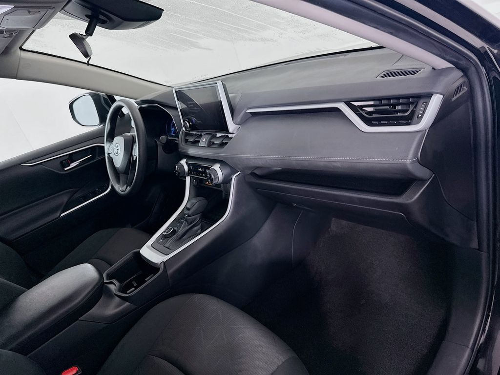 Thumbnail: 2024 Toyota RAV4 - 29