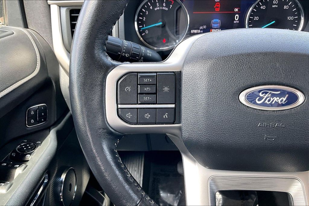 Used 2024 Ford Expedition XLT 4D Sport Utility