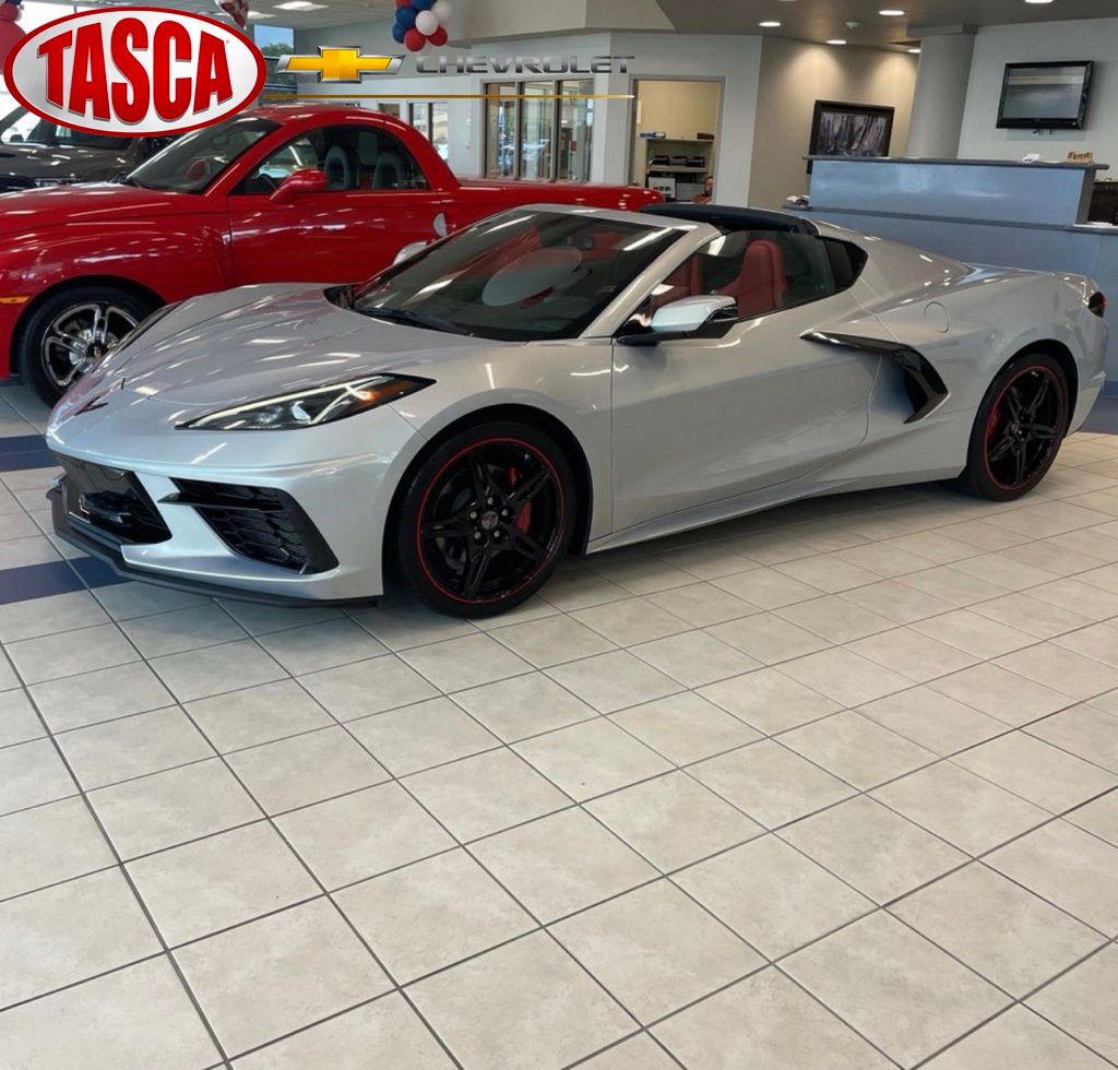Silver 2023 Chevrolet Corvette Coupe Rear-Wheel Drive 8-Speed Dual Clutch