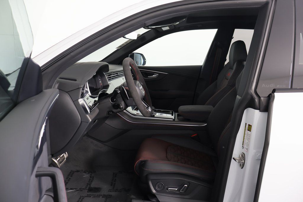 Thumbnail: 2026 Audi RS Q8 - 5