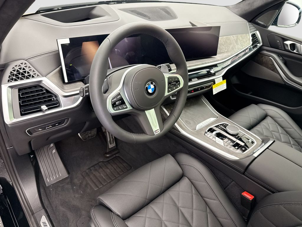 Thumbnail: 2026 BMW X7 - 9