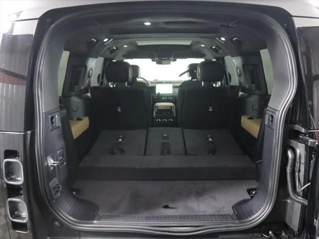 Thumbnail: 2025 Land Rover Defender - 29