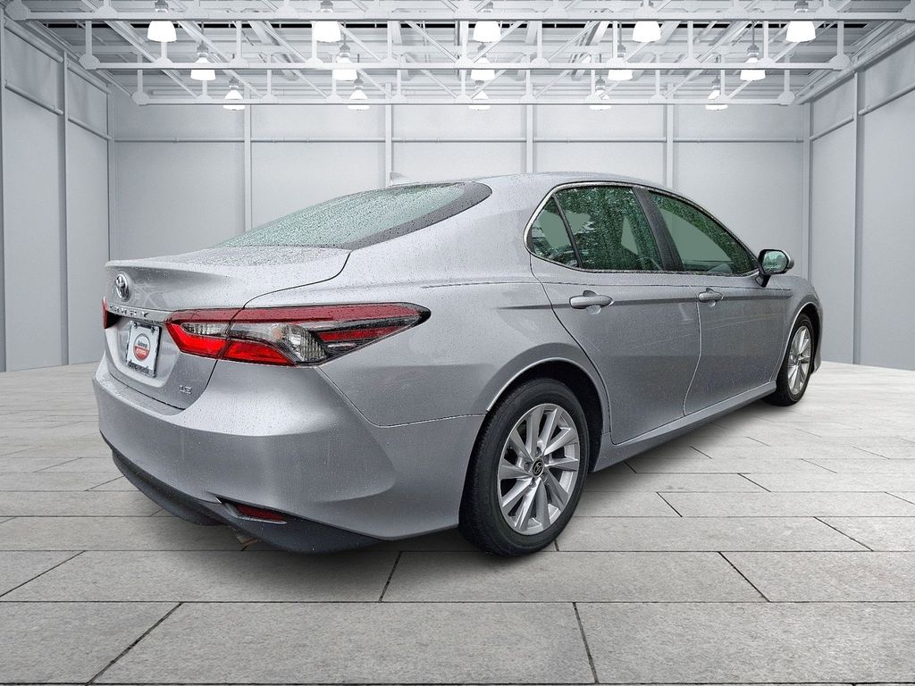 2023 Toyota Camry LE 4
