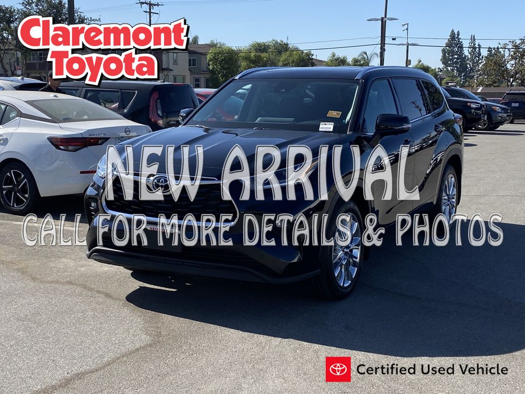 Midnight Black Metallic 2024 Toyota Highlander SUV / Crossover All-Wheel Drive 8-Speed Automatic