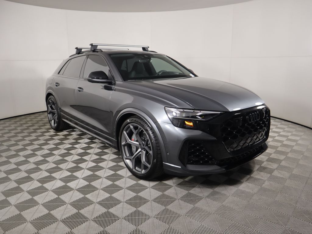 Thumbnail: 2026 Audi RS Q8 - 3