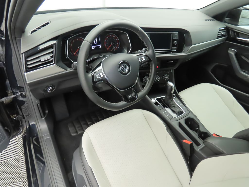 2021 Volkswagen Jetta R-Line 10