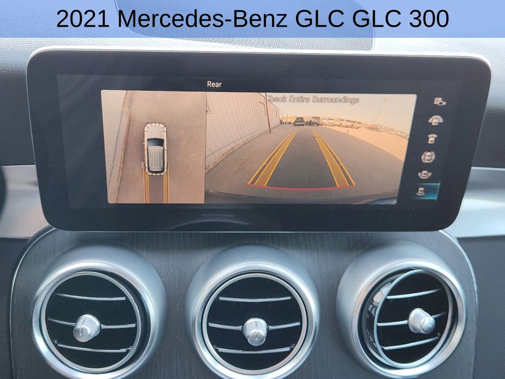 2021 Mercedes-Benz GLC GLC 300 18