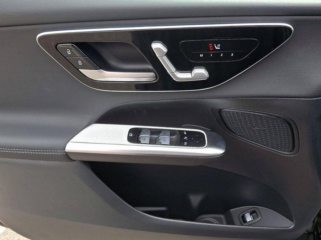 Thumbnail: 2026 Mercedes-Benz GLC - 8