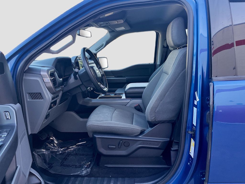 Used 2024 Blue Ford XLT image 20