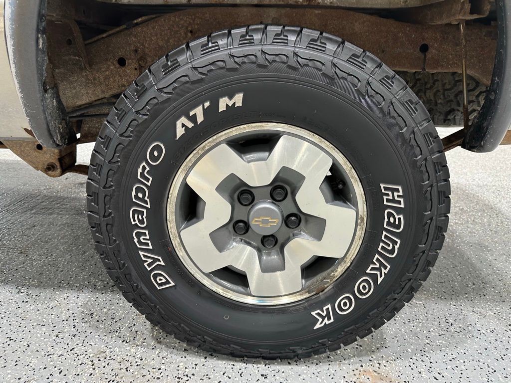 2001 Chevrolet S-10 LS Extended Cab 4WD