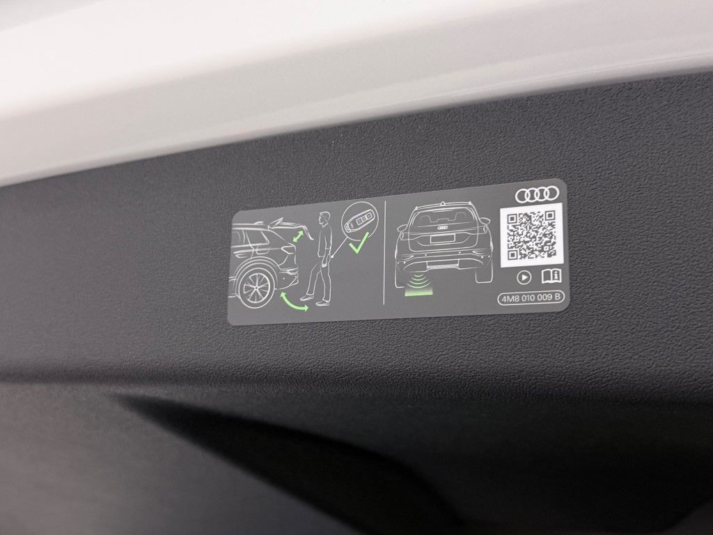 Thumbnail: 2025 Audi Q5 - 22