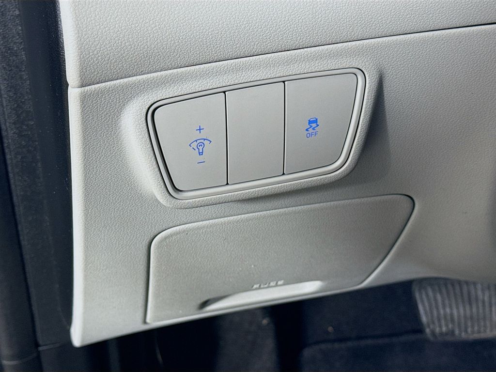 Thumbnail: 2022 Hyundai Tucson - 10