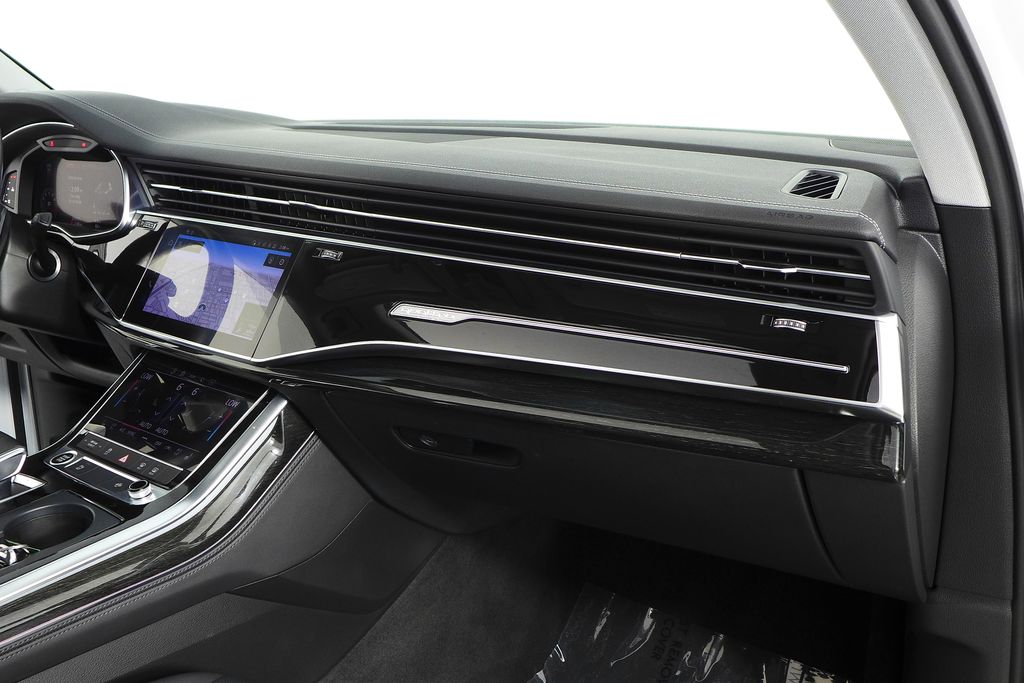 Thumbnail: 2023 Audi Q7 - 14