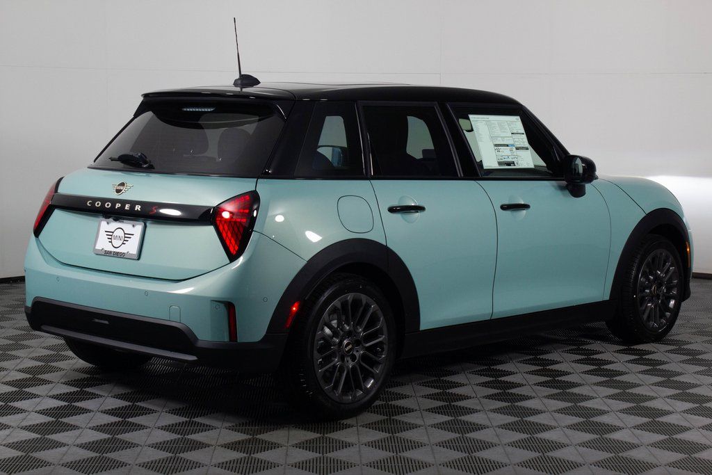 2025 MINI Cooper Hardtop S 2
