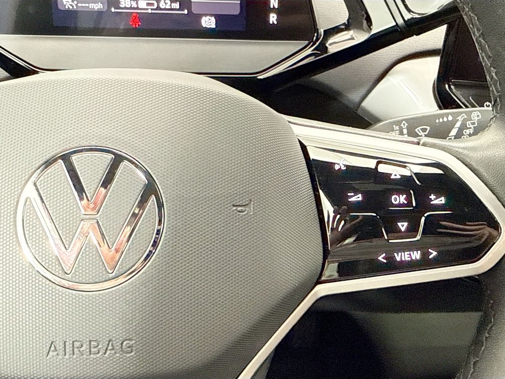 Thumbnail: 2023 Volkswagen ID.4 - 12