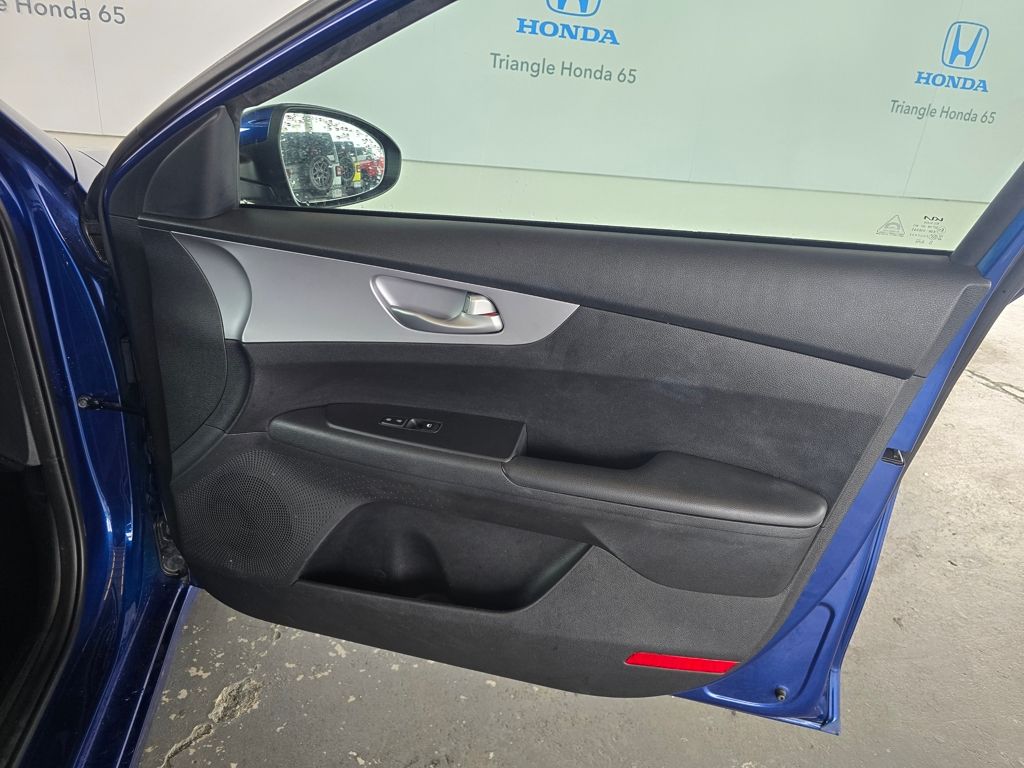 Thumbnail: 2024 Kia Forte - 14