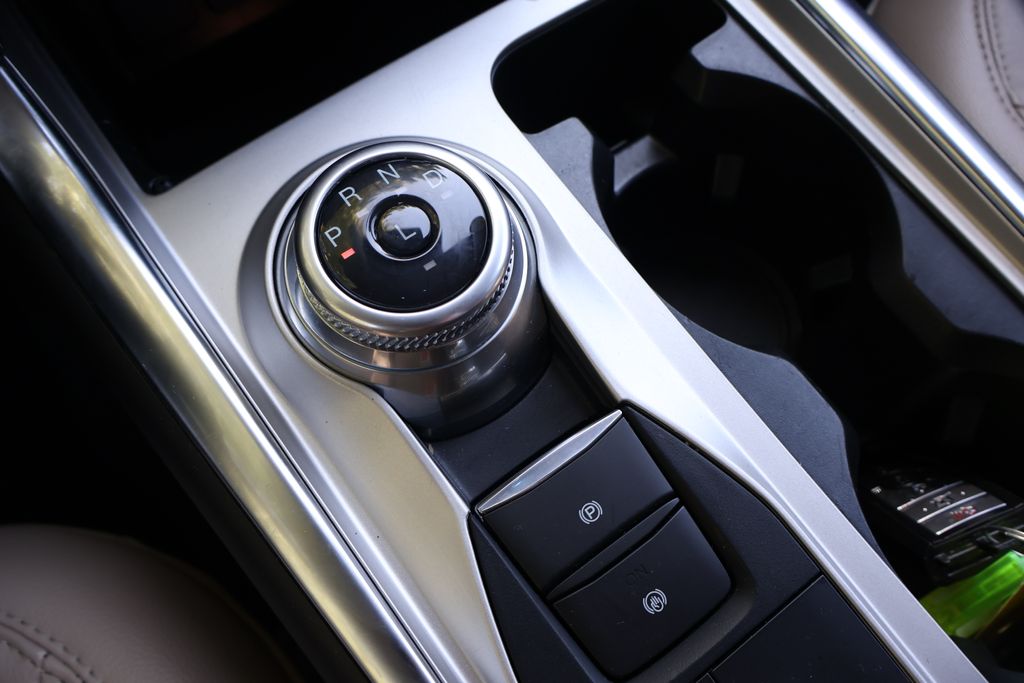 Thumbnail: 2024 Ford Explorer - 20