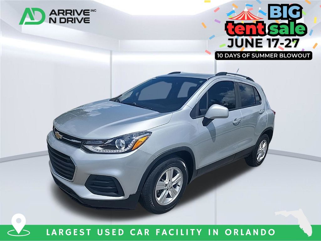 Silver Ice Metallic 2021 Chevrolet Trax LT FWD SUV / Crossover Front-Wheel Drive 6-Speed Automatic