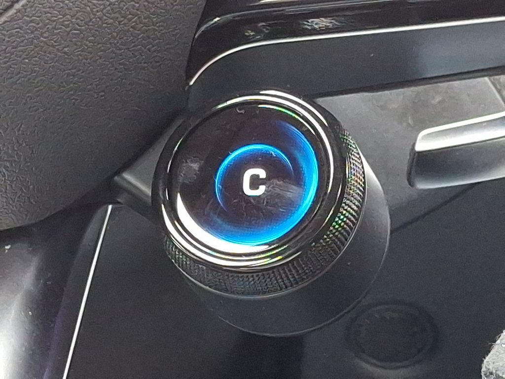 2025 Mercedes-Benz C-Class AMG C 63 21