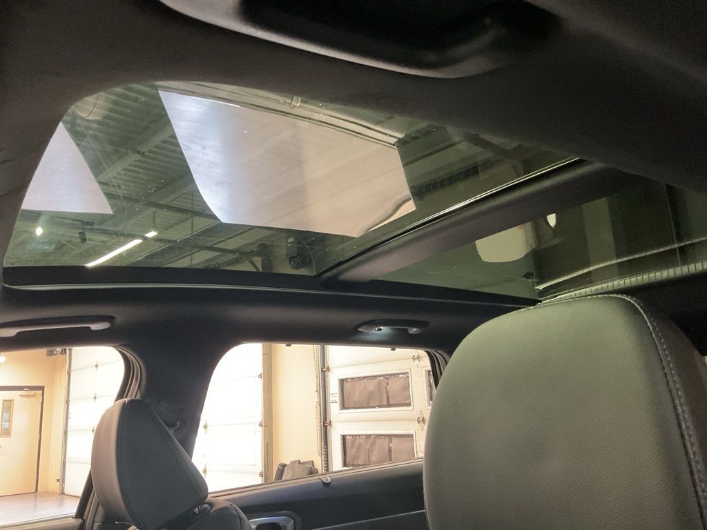 New 2026 Black Kia SX Prestige image 12