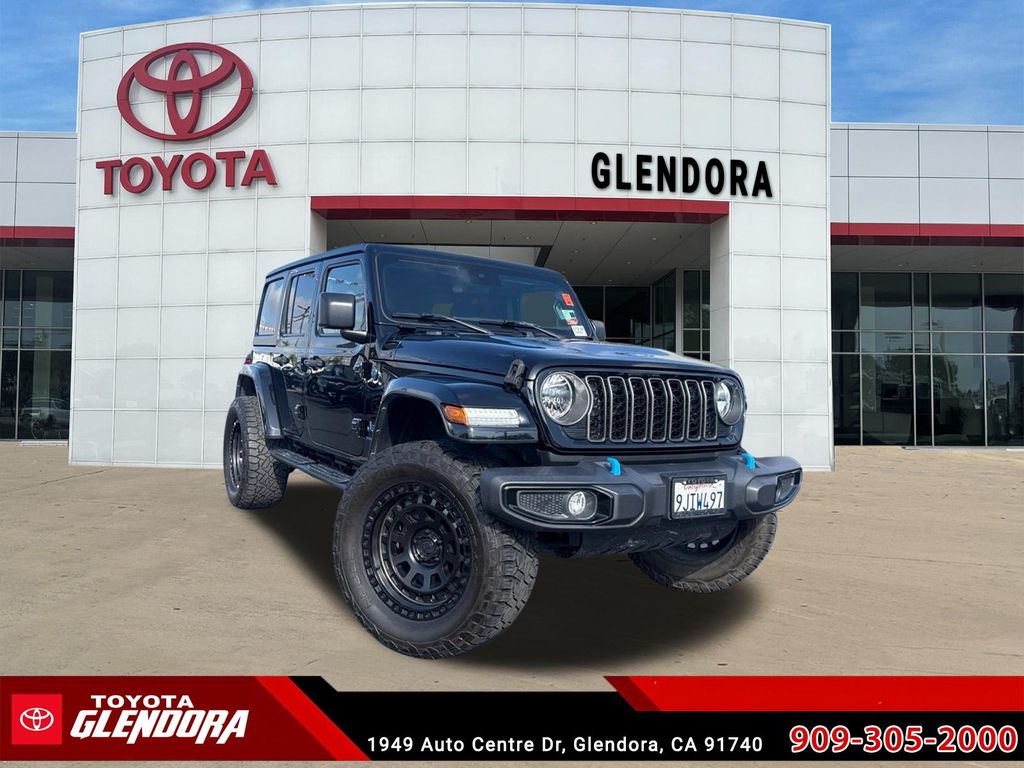 Used 2024 Jeep Wrangler SUV