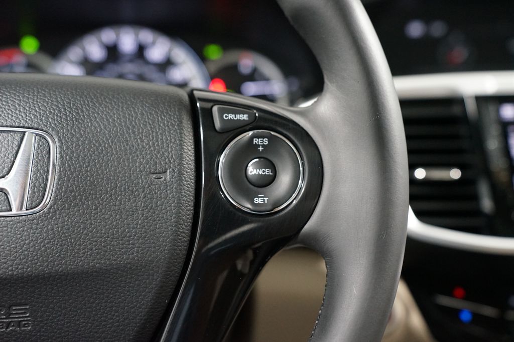 Thumbnail: 2016 Honda Accord - 13