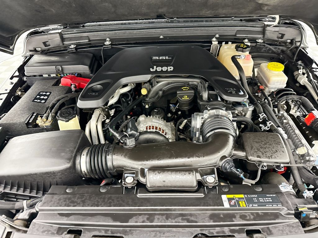 Thumbnail: 2018 Jeep Wrangler - 30