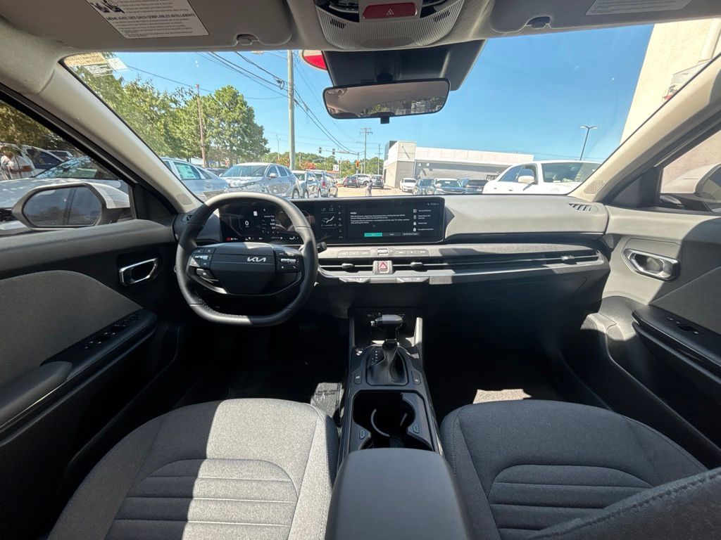 Certified Used 2025 White Kia EX image 20