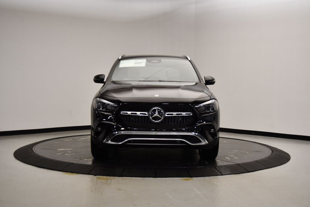 2025 Mercedes-Benz GLA 250 4MATIC 8