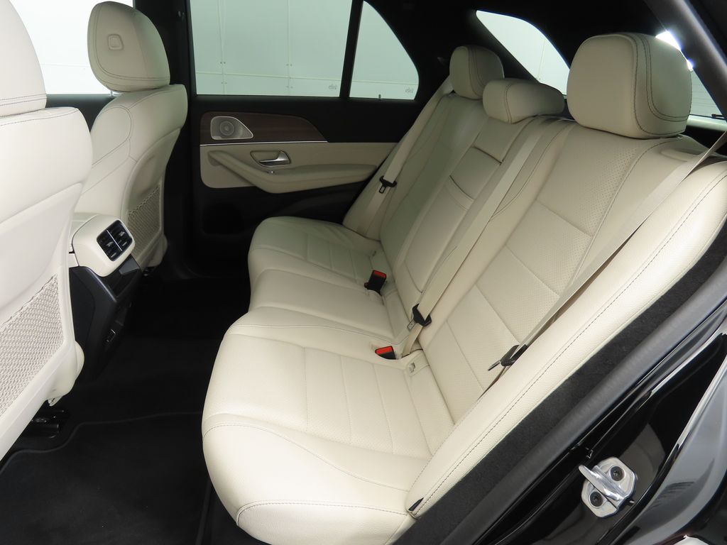 Thumbnail: 2026 Mercedes-Benz GLE - 21