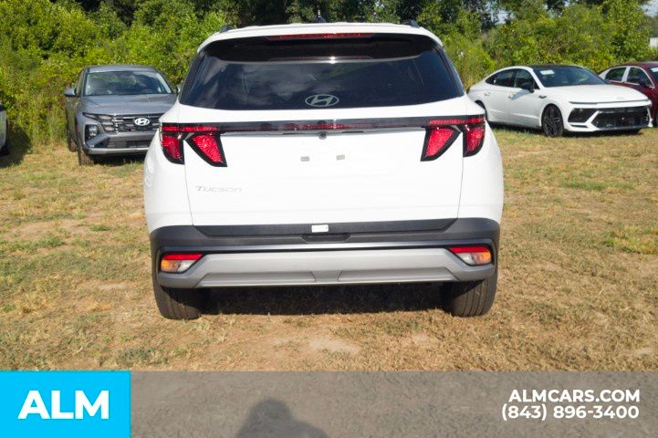 Used 2026 White Hyundai SEL image 6